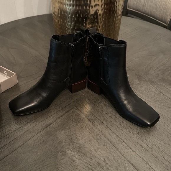 Franco Sarto Waxton Bootie In Black Leather - Picture 7 of 11